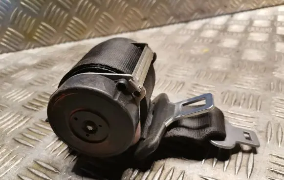 Mini One - Cooper Clubman R55 Middle seatbelt (rear) 6964641
