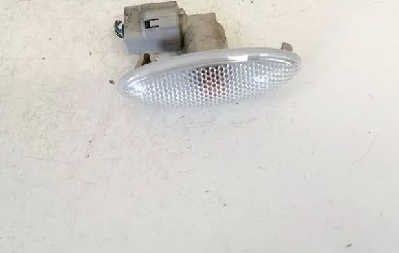 Toyota Auris 150 Front fender indicator light 12513 12-513