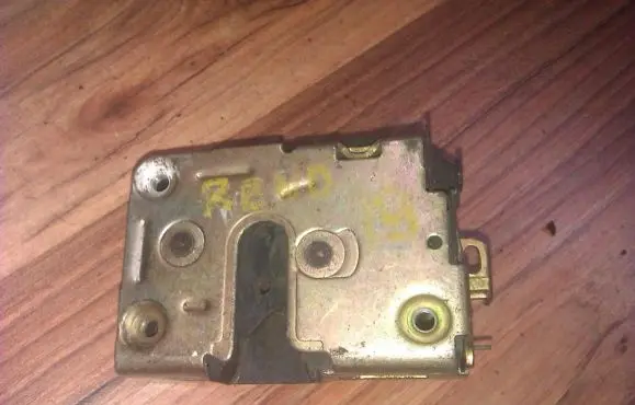 Renault 19 Front door lock