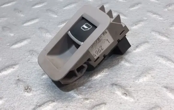 Volkswagen PASSAT B7 USA Electric window control switch 561868749 5K0959855