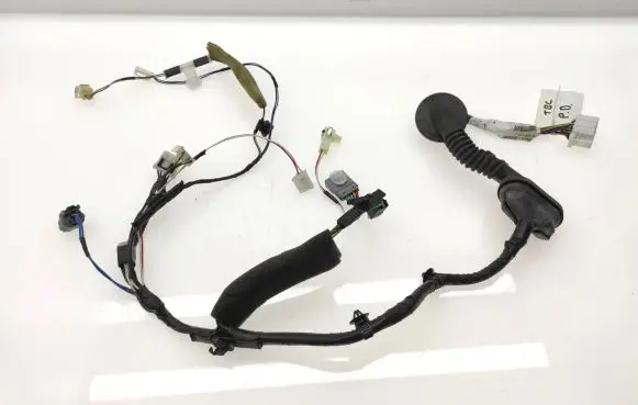 Subaru Tribeca Front door wiring loom 81821XA00C