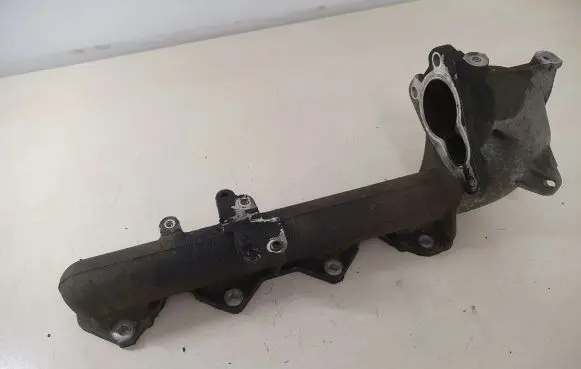 Opel Vivaro Intake manifold