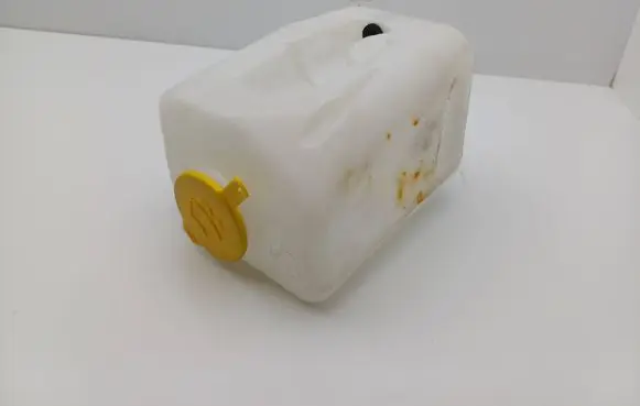 Opel Combo C Windshield washer fluid reservoir/tank