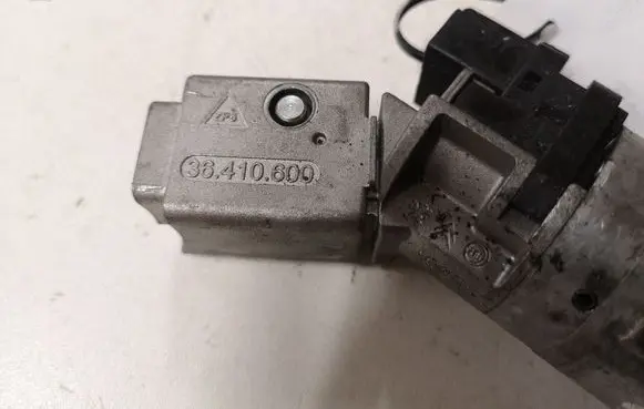 Citroen C4 I Picasso Ignition lock 36410600