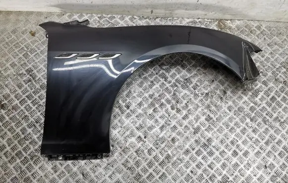 Maserati Ghibli Fender