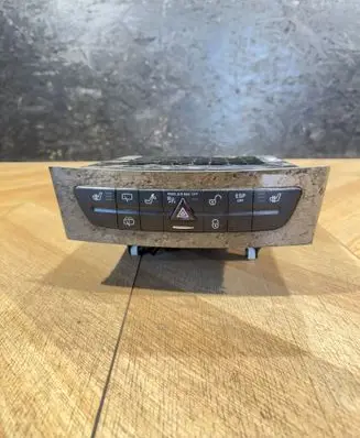 Mercedes-Benz E W211 A set of switches A2116800552