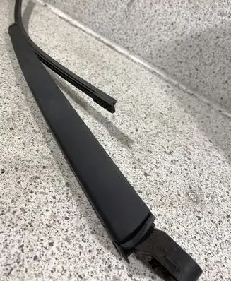 Skoda Octavia Mk2 (1Z) Rear wiper blade arm 7E0955707