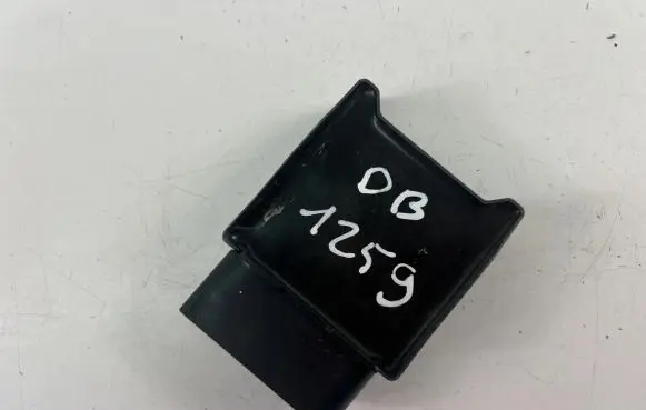 Volkswagen Golf VII Other control units/modules 5Q0906093A