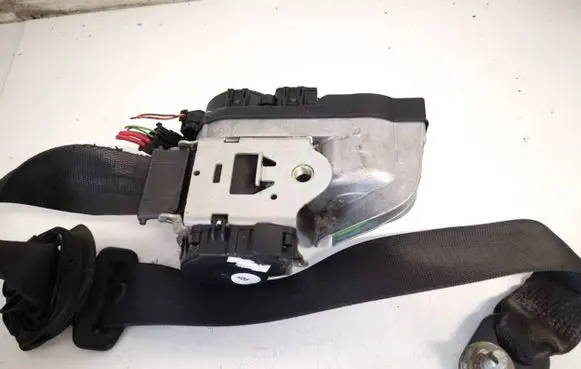 Mercedes-Benz S W221 Front seatbelt 33033534