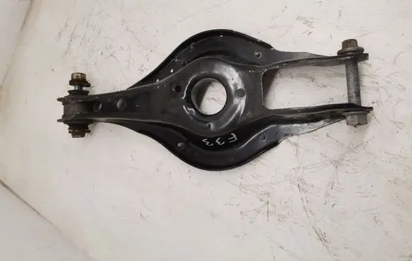 BMW 4 F32 F33 Rear upper control arm/wishbone 6867541