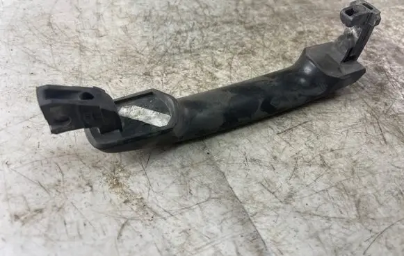 Nissan Navara D40 Front door exterior handle