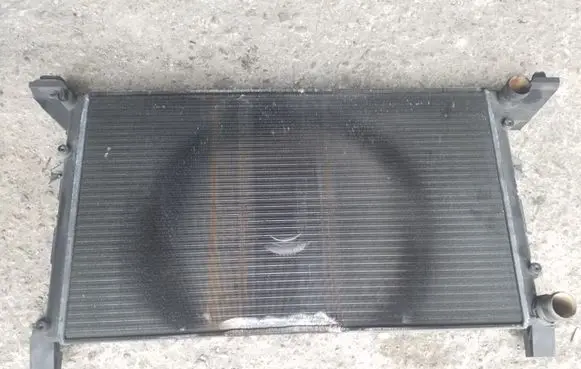 Volkswagen II LT Coolant radiator 2D0121253B