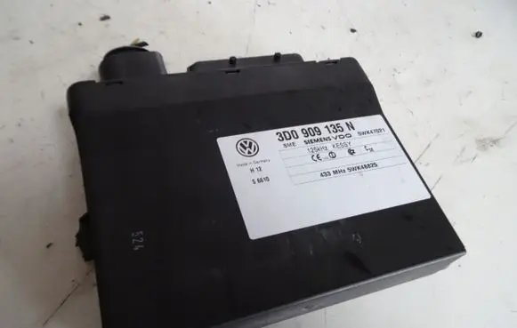 Porsche Cayenne (9PA) Keyless (KESSY) go control unit/module 3D0909135K