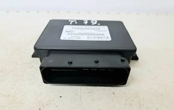Volvo V70 Hand brake control module 31318610