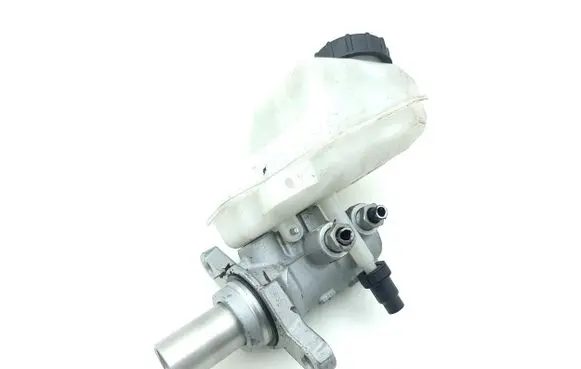 Land Rover Evoque II Master brake cylinder