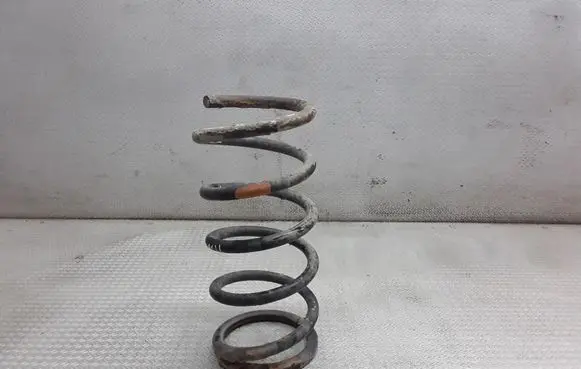 Toyota Avensis Verso Rear coil spring