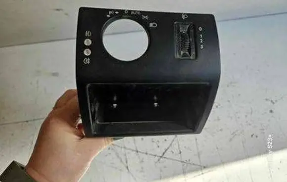 Mercedes-Benz A W169 Headlight level height control switch A1696800365