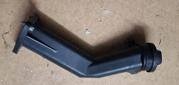 Mercedes-Benz A W168 Oil fill pipe A6680160029 054600