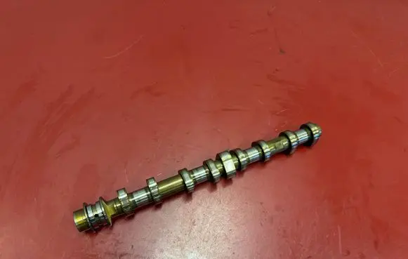BMW X3 F25 Camshaft 7616468 11317616468