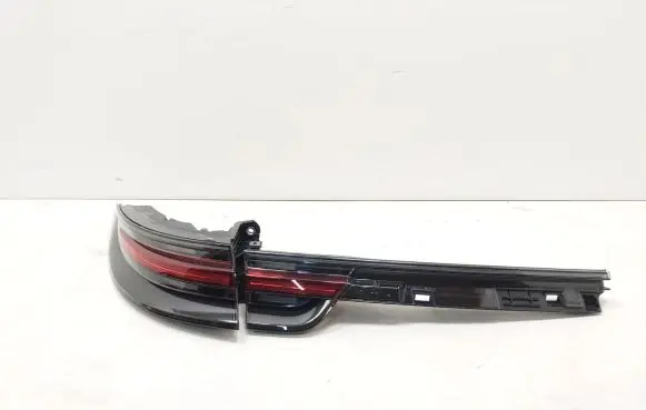 Porsche Panamera (971) Tailgate rear/tail lights