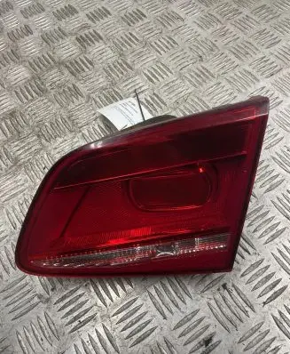 Volkswagen PASSAT B7 Tailgate rear/tail lights 3AE945094J