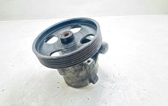 Renault Laguna II Power steering pump 8200096704 8200100082 6092070A