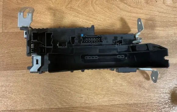 Mercedes-Benz E W212 Fuse module 016706581