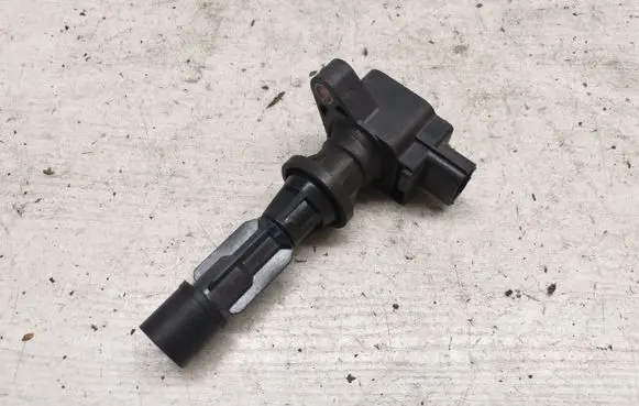 Mazda 3 II High voltage ignition coil 6M8G12A366 0997001062