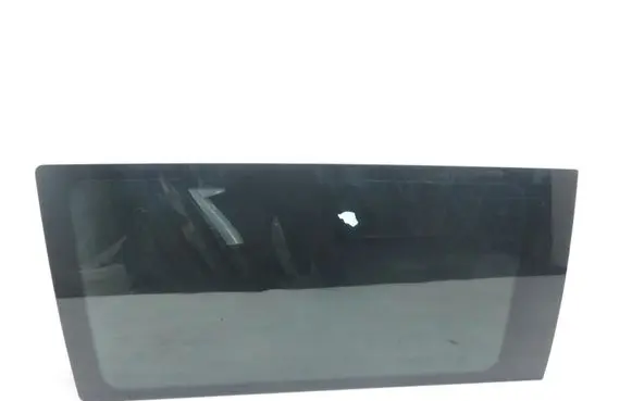 Mercedes-Benz Vito Viano W639 Side middle window/glass 
