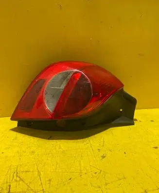 Renault Clio III Rear/tail lights 89035079