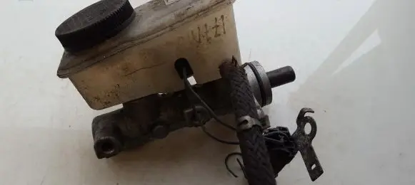 Mazda 626 Master brake cylinder