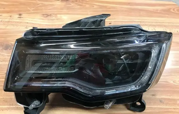 Jeep Cherokee Headlight/headlamp