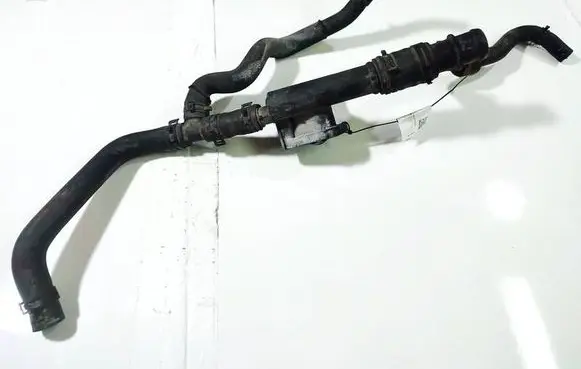 Volkswagen Golf Plus Engine coolant pipe/hose 