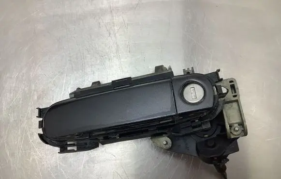 Audi A3 S3 8P Front door exterior handle PA6GF30
