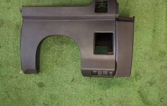 Dashboard lower bottom trim panel