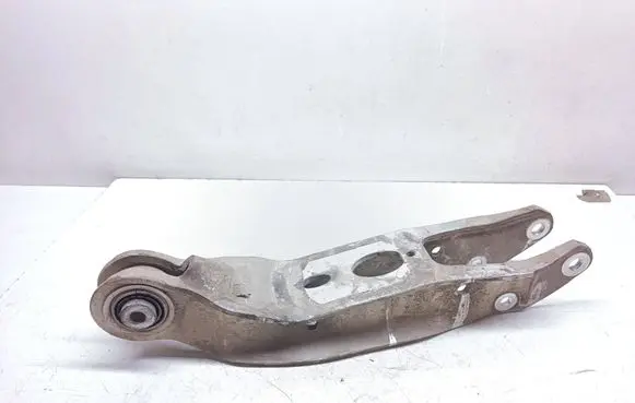 Audi Q7 4M Rear upper control arm/wishbone 4M0505311G