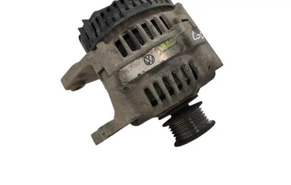 Volkswagen Golf III Generator/alternator 030903023