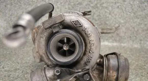 BMW 5 E39 Turbo GT2052V 4348263 710415-5003S