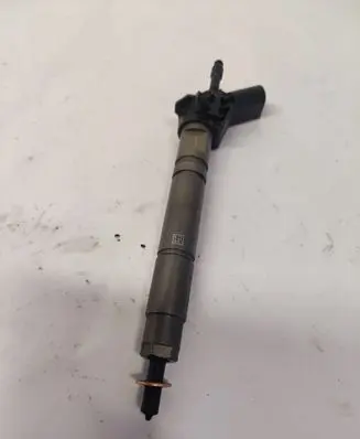 Mercedes-Benz S W221 Fuel injector A6290700287