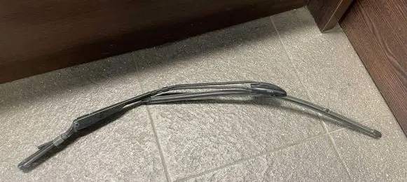 Iveco Daily 35 - 40.10 Windshield/front glass wiper blade 80005697 280005697