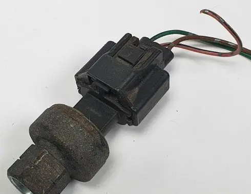 Ford Mondeo MK IV Air conditioning (A/C) pressure sensor T142CP151