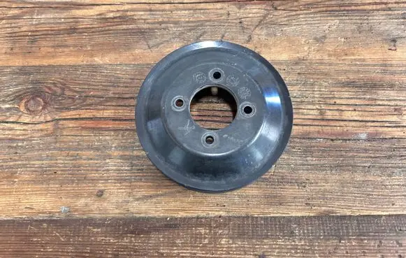 BMW 3 E46 Water pump pulley 1739527