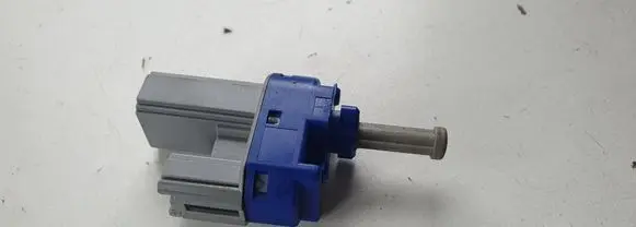 Clutch pedal sensor