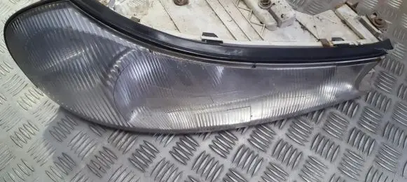 Ford Mondeo MK II Headlight/headlamp 0301098402 1305615039