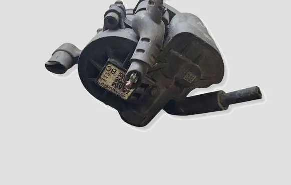 Volkswagen Golf VII Rear brake caliper 11628110352 6425890 245141025711