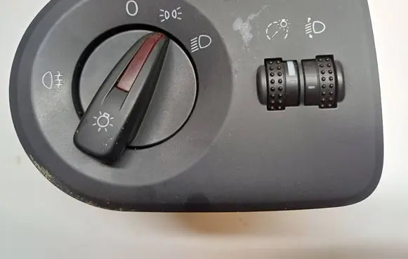 Light switch