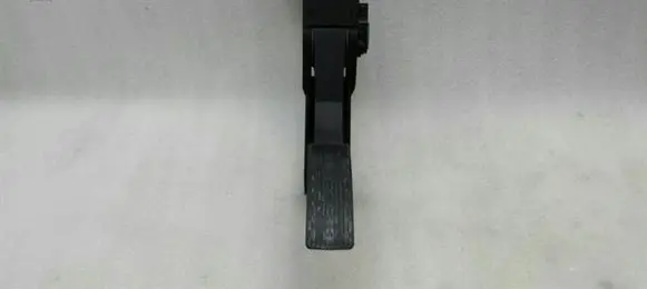 Mercedes-Benz ML W164 Accelerator throttle pedal A1643000104