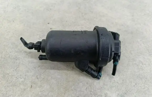 Opel Astra H Fuel filter housing 13179060