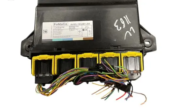 Ford Focus Central body control module AV6N19G481AH 5WK49778J