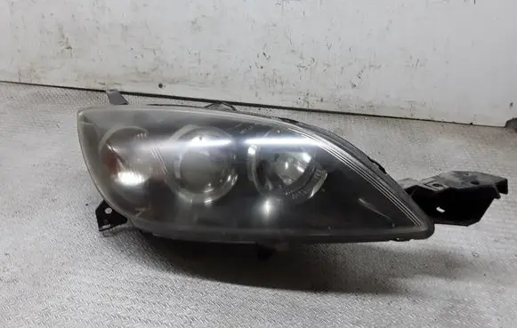 Mazda 3 I Headlight/headlamp